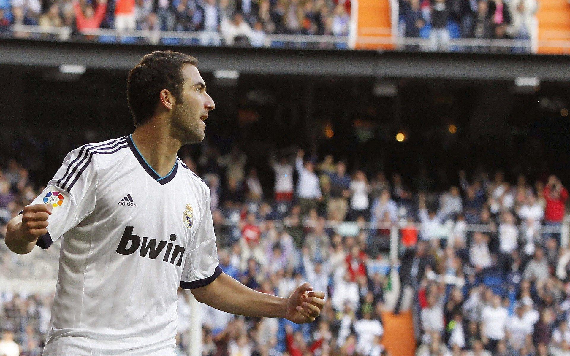 姆巴佩年度66球跻身新世纪第四荣耀,梅西91球巅峰纪录依然屹立